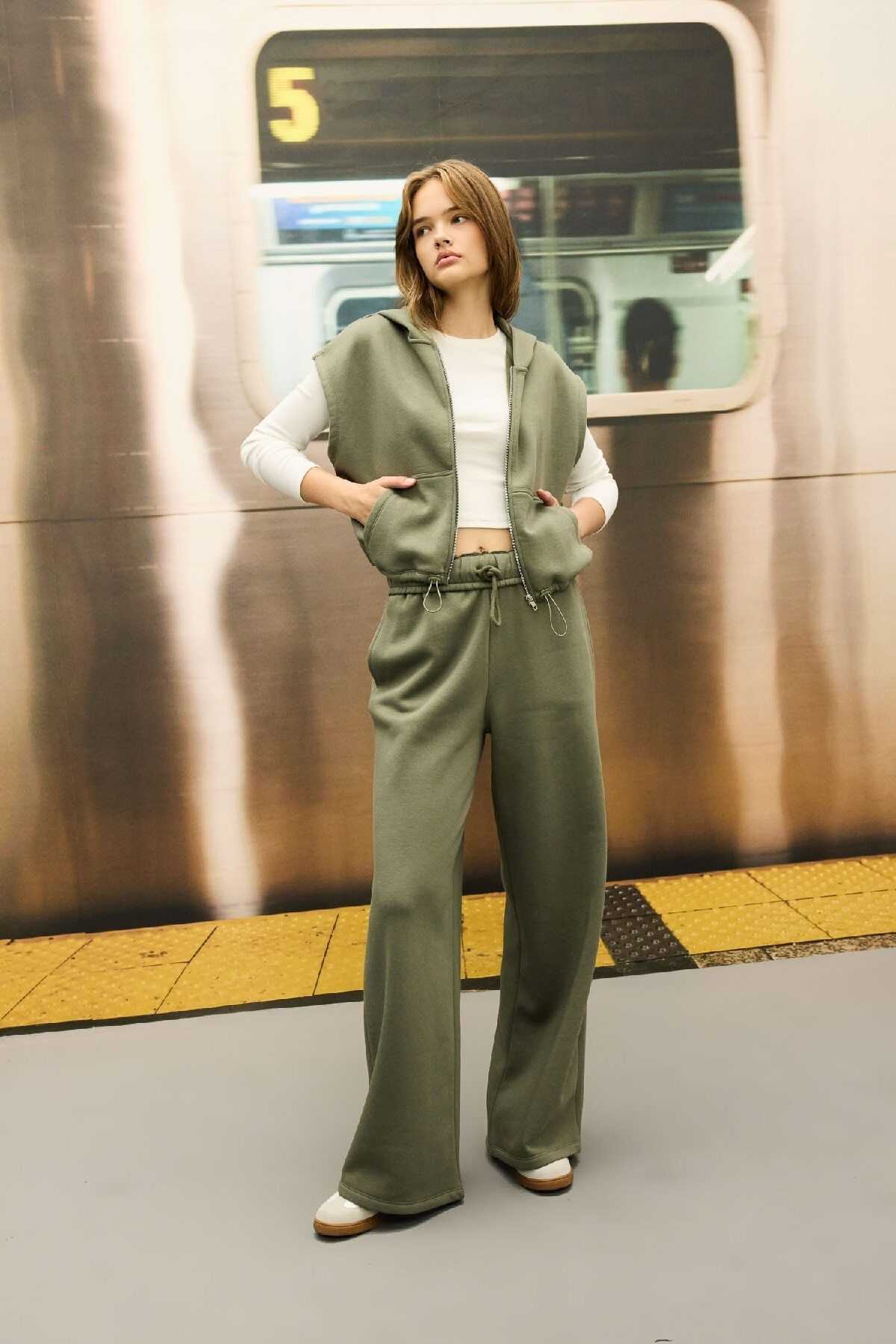 جیب کمری الاستیک با ساق گشاد خنک D6336ax24au