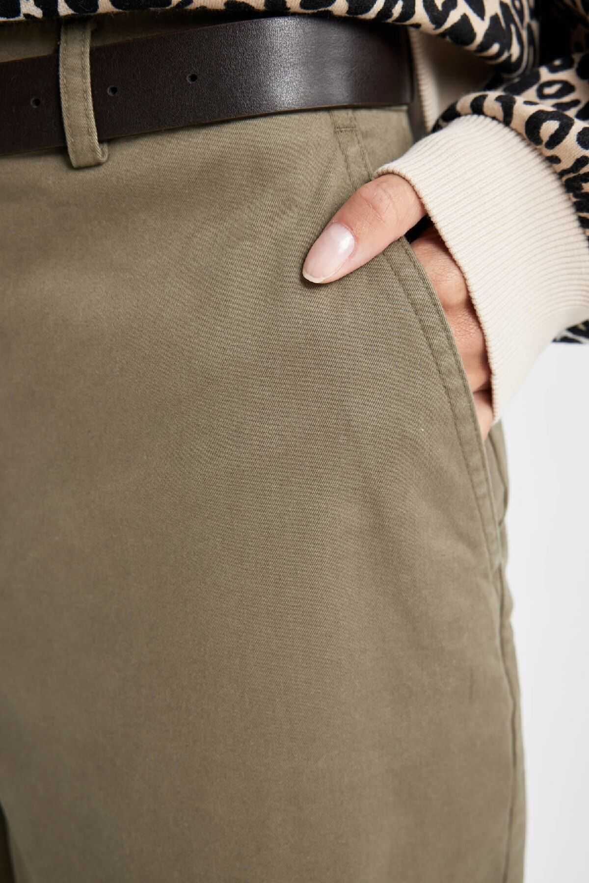 شلوار گاباردین جیبی هویجی مناسب D7413ax24au