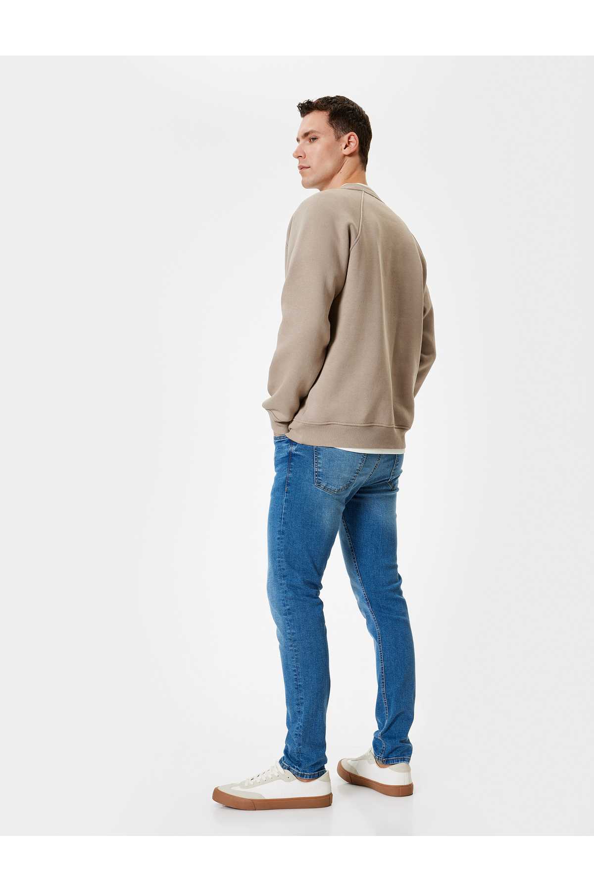 جین استاندارد کمر باریک دکمه دار - Brad Jean