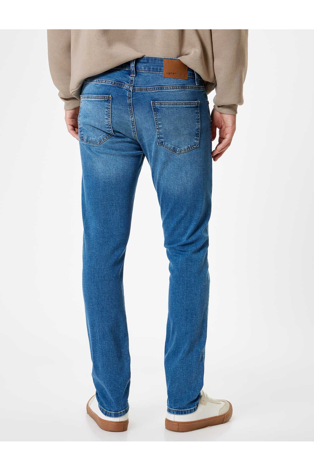 جین استاندارد کمر باریک دکمه دار - Brad Jean