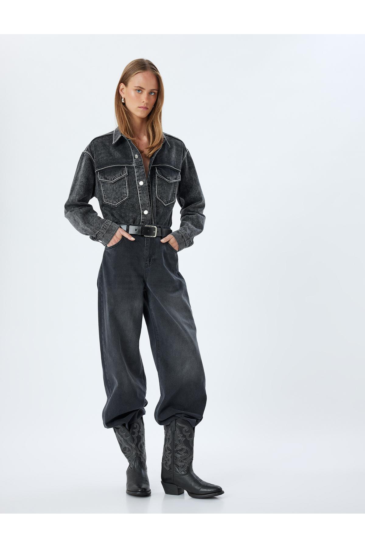 تعداد زیادی شلوار جین را باید با دکمه کمر استاندارد شسته شود - ژان مناسب و شل است