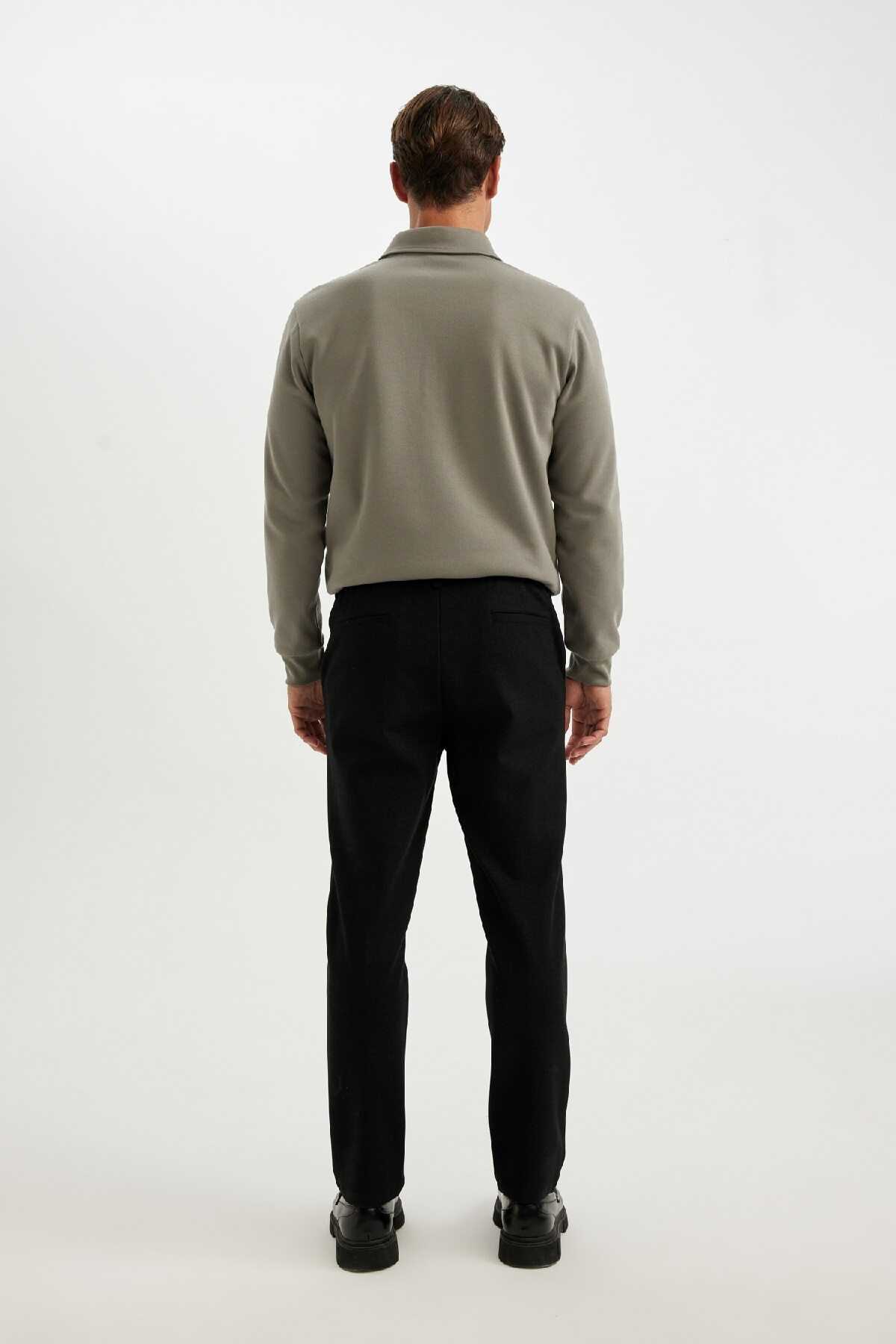 شلوار متناسب با جیب ساده پایه راست D3707ax24au