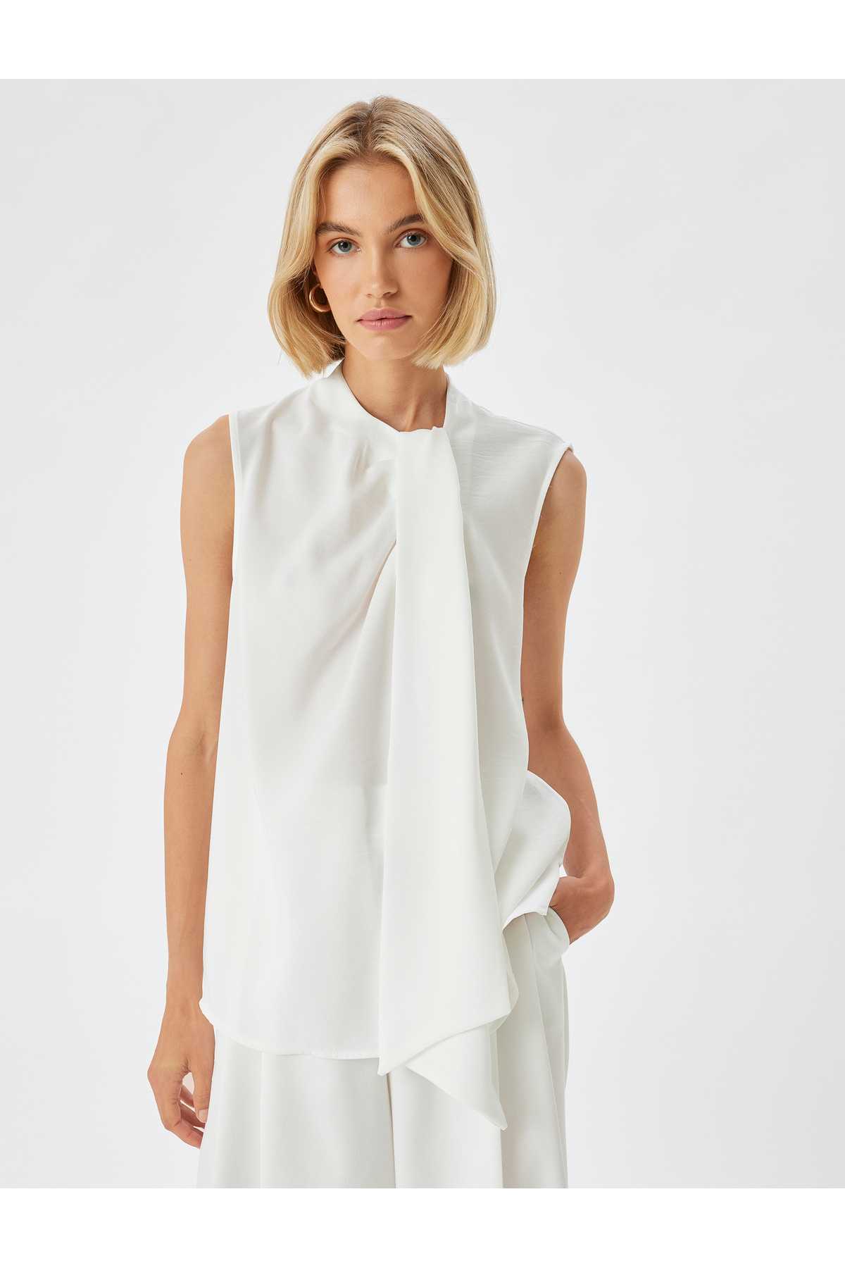 یقه شال بلوز آستین دار