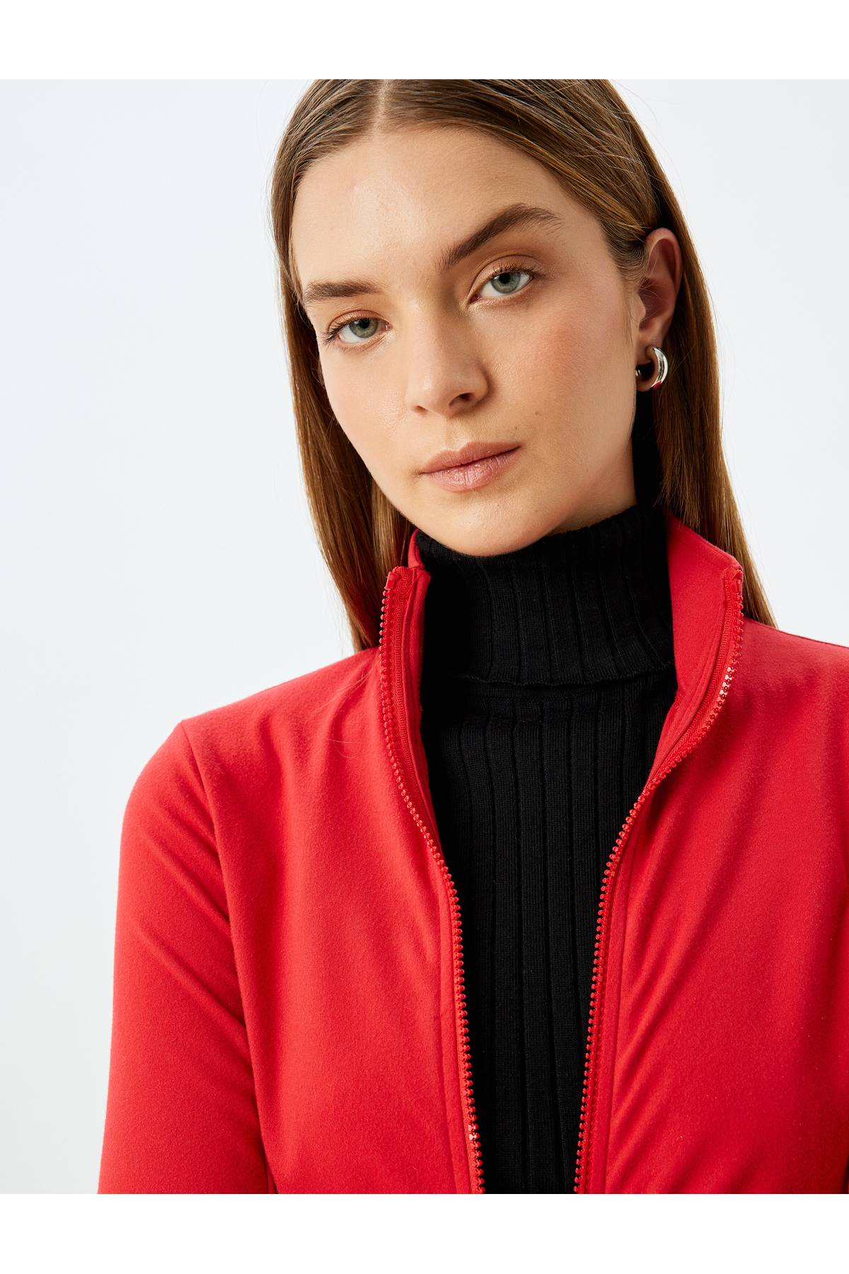 سویشرت پشمی زیپ دار یقه بلند با جیب باریک