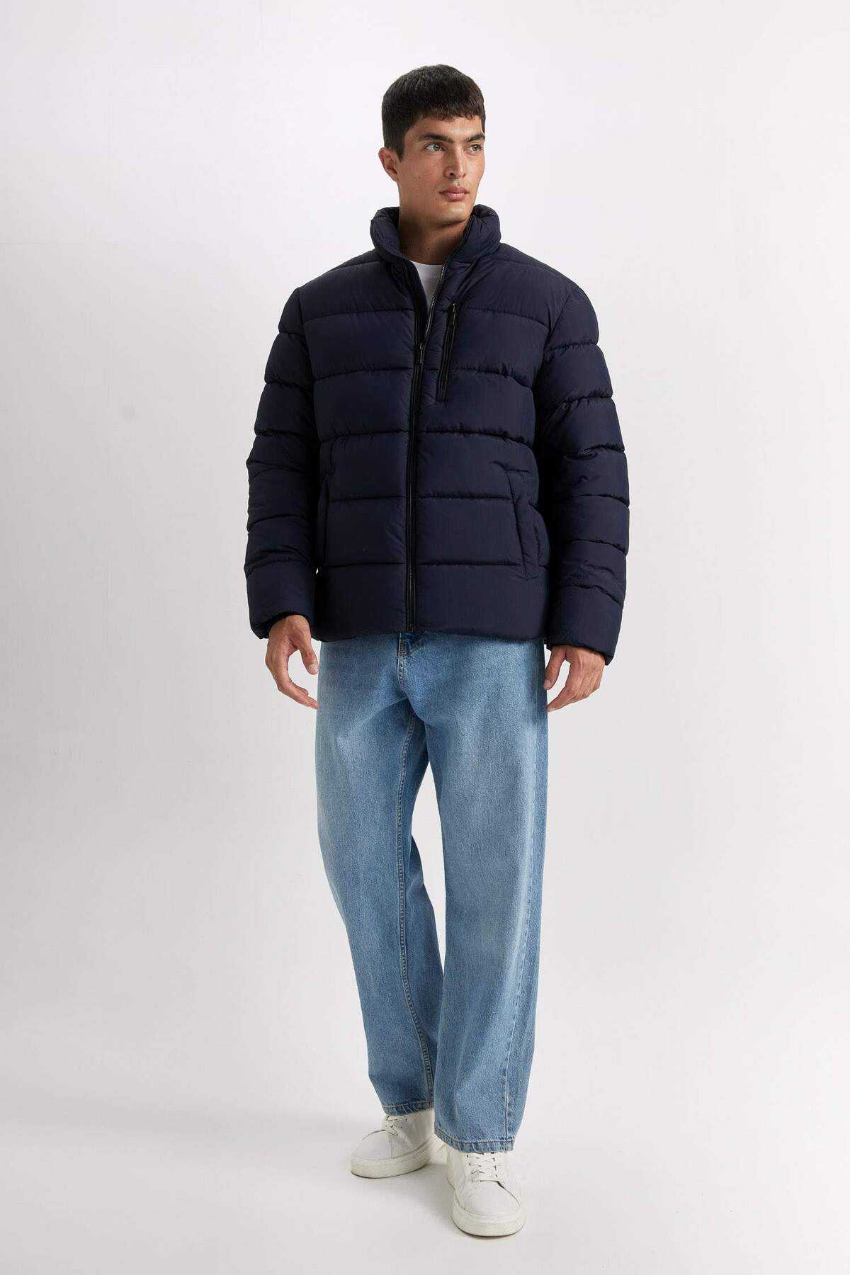 ژاکت پفی ضد باد ضد آب جیب زیپ دار یقه باریک و باریک