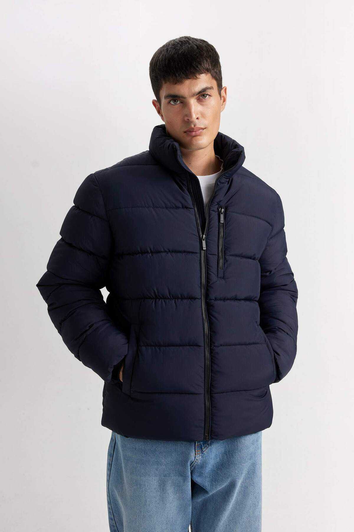 ژاکت پفی ضد باد ضد آب جیب زیپ دار یقه باریک و باریک