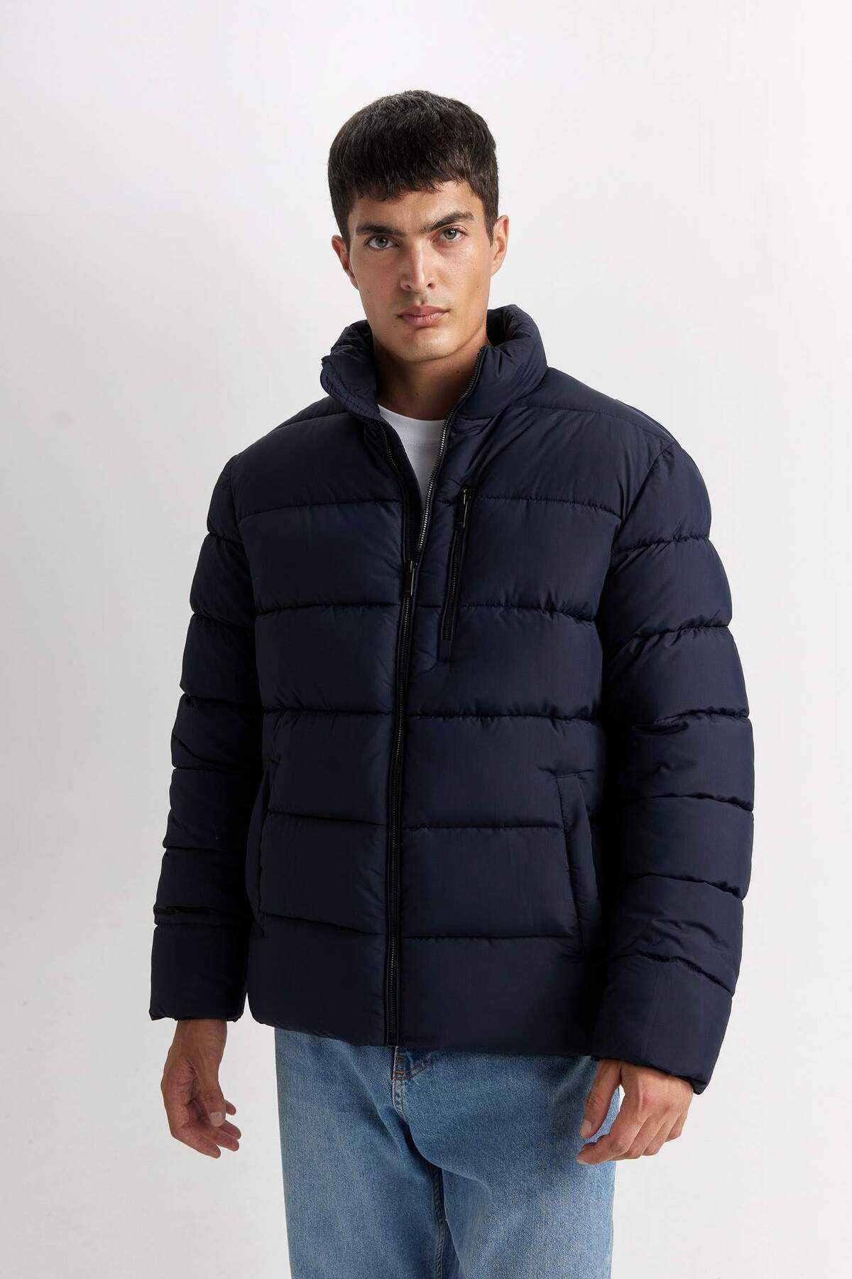 ژاکت پفی ضد باد ضد آب جیب زیپ دار یقه باریک و باریک