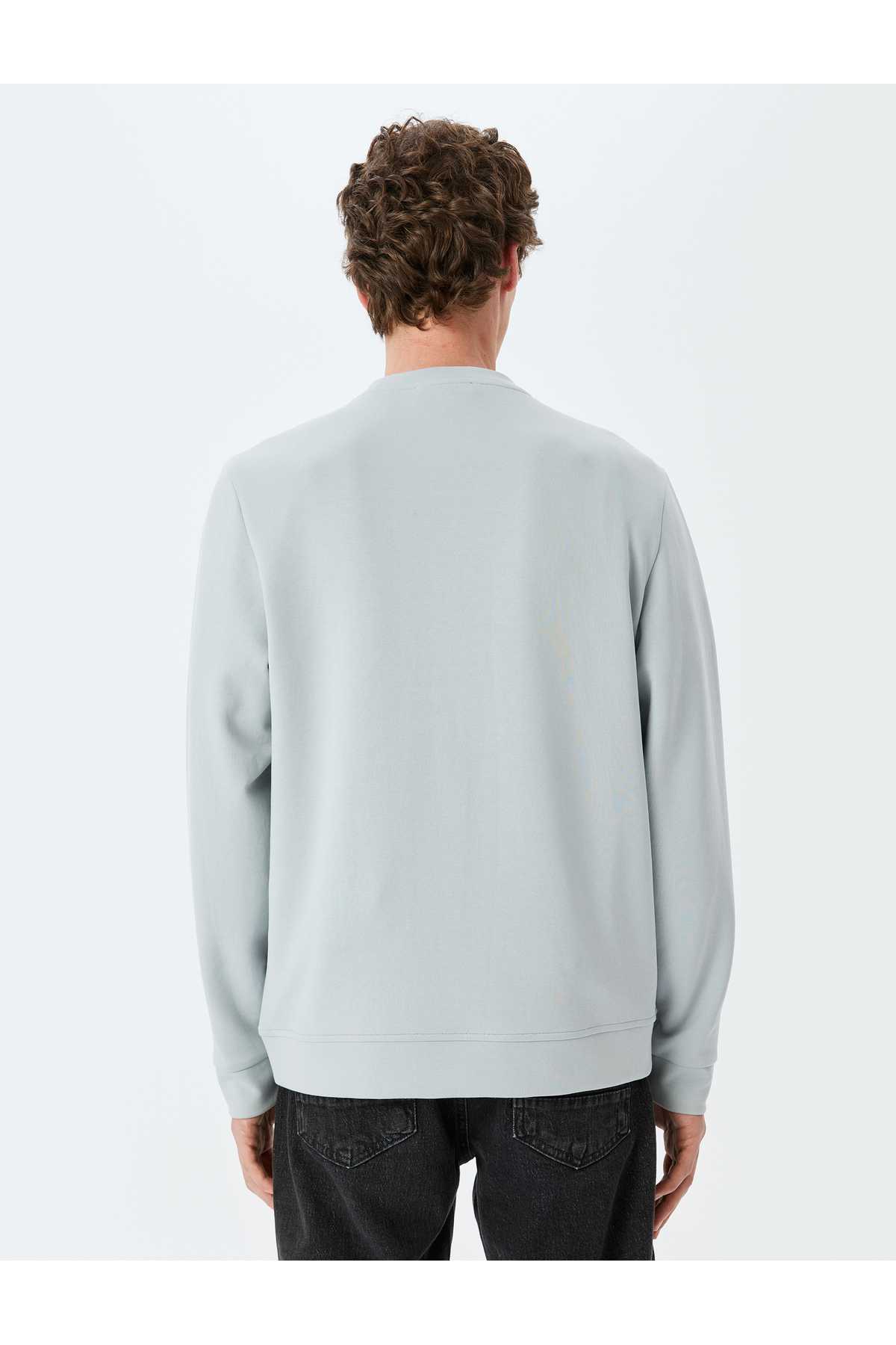 سویشرت یقه خدمه ترکیبی ساده پنبه ای با چاپ حداقلی