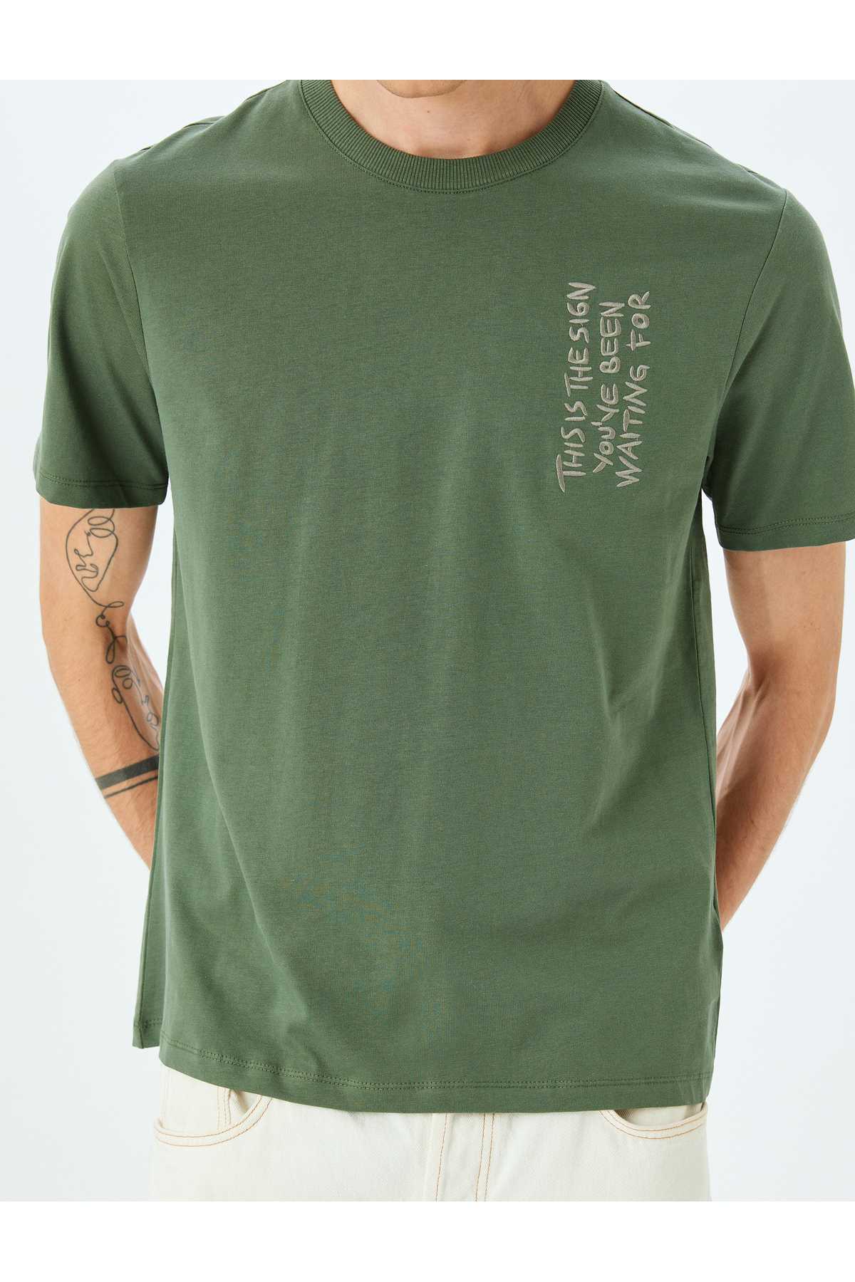 تیشرت چاپی شعار نخی آستین کوتاه یقه خدمه