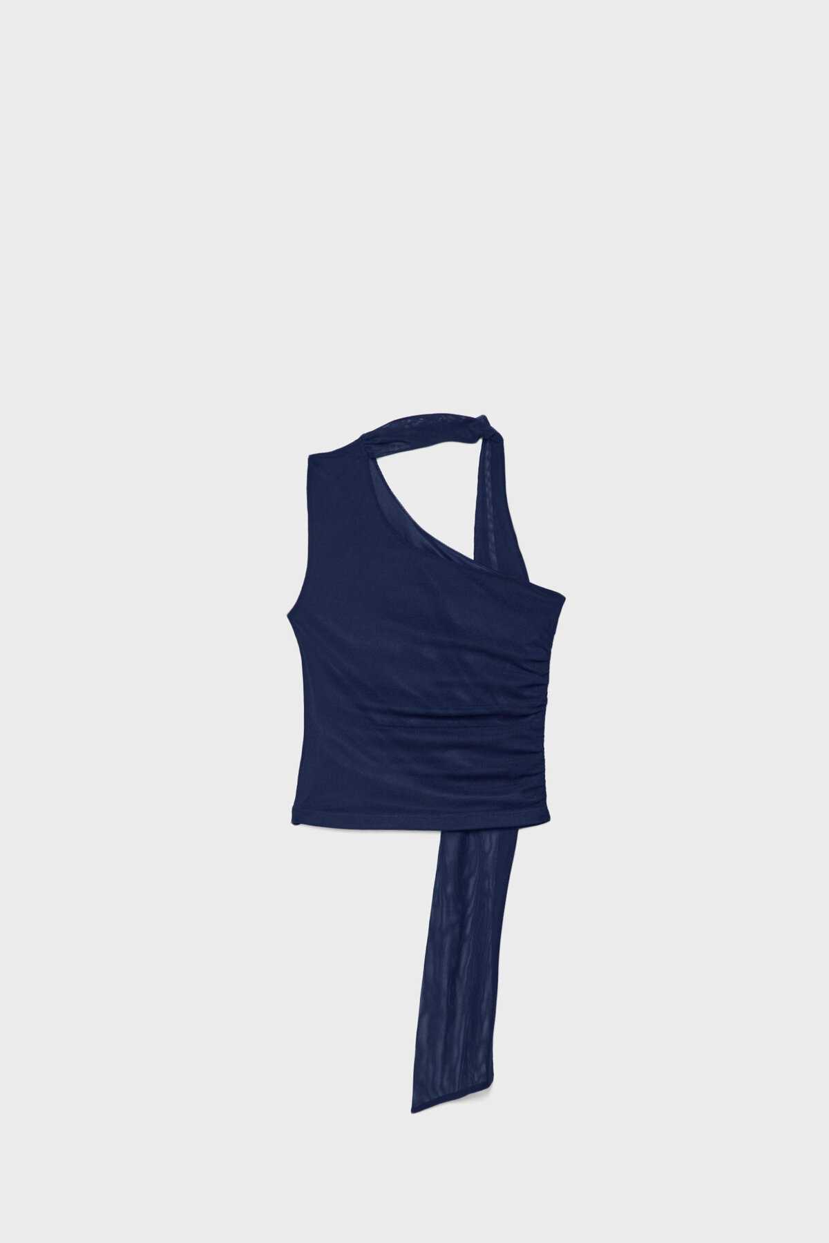 توپ لاله نامتقارن با روسری