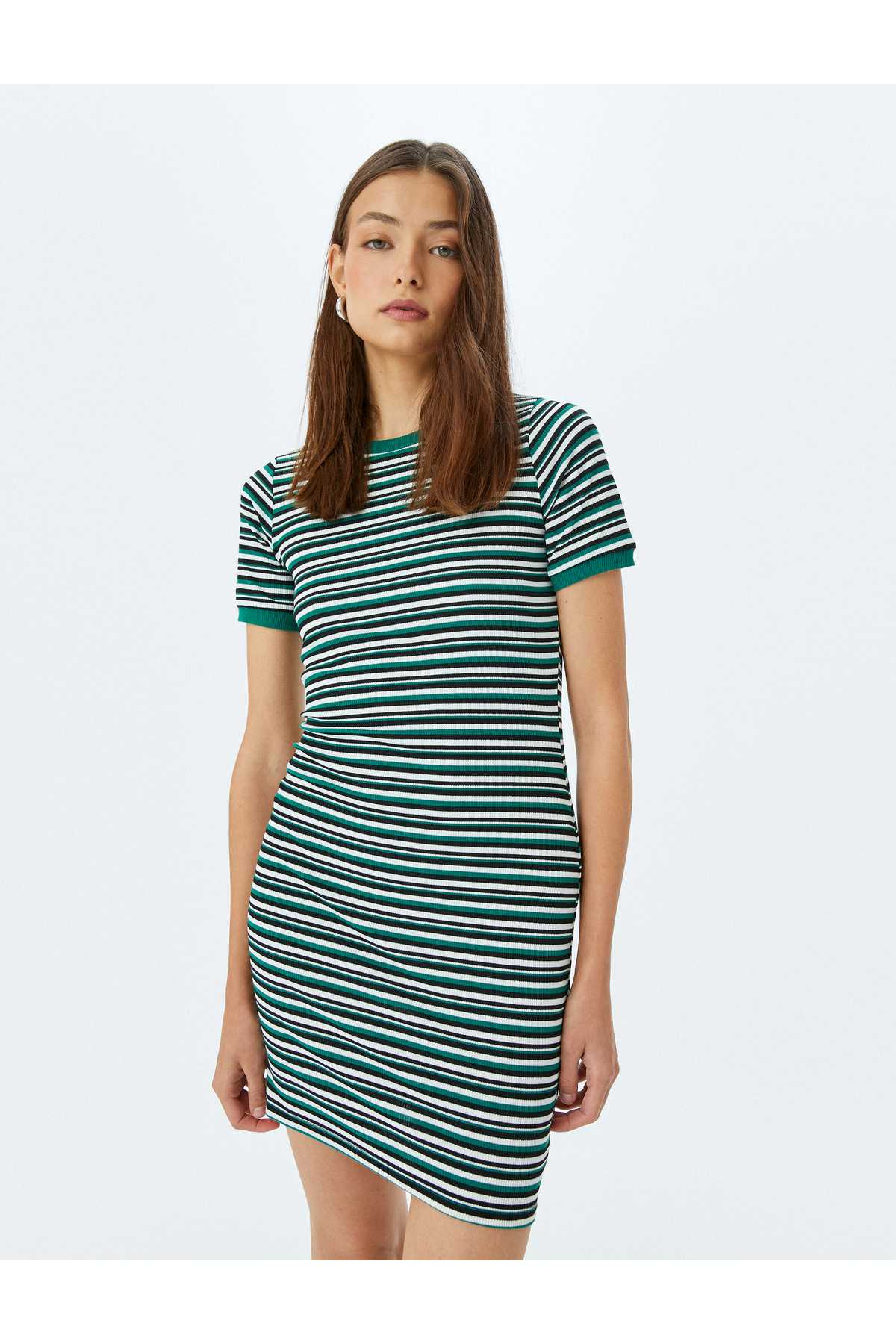 لباس مینی بادیکن آجدار آستین کوتاه یقه خدمه