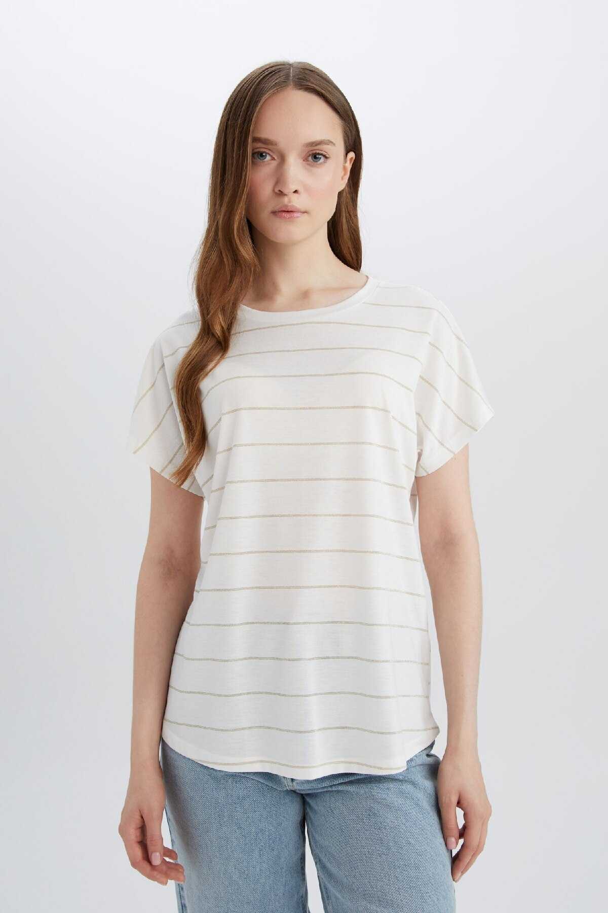 تیشرت آستین کوتاه یقه خدمه