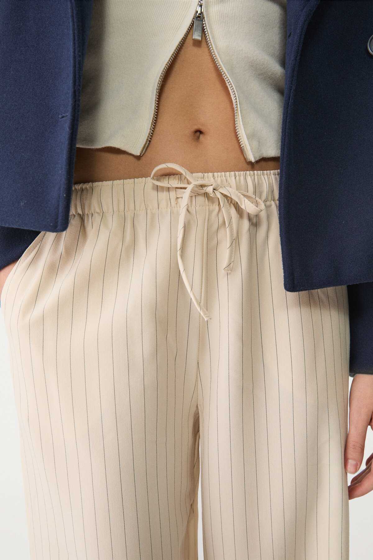 شلیک و شلوار راه راه