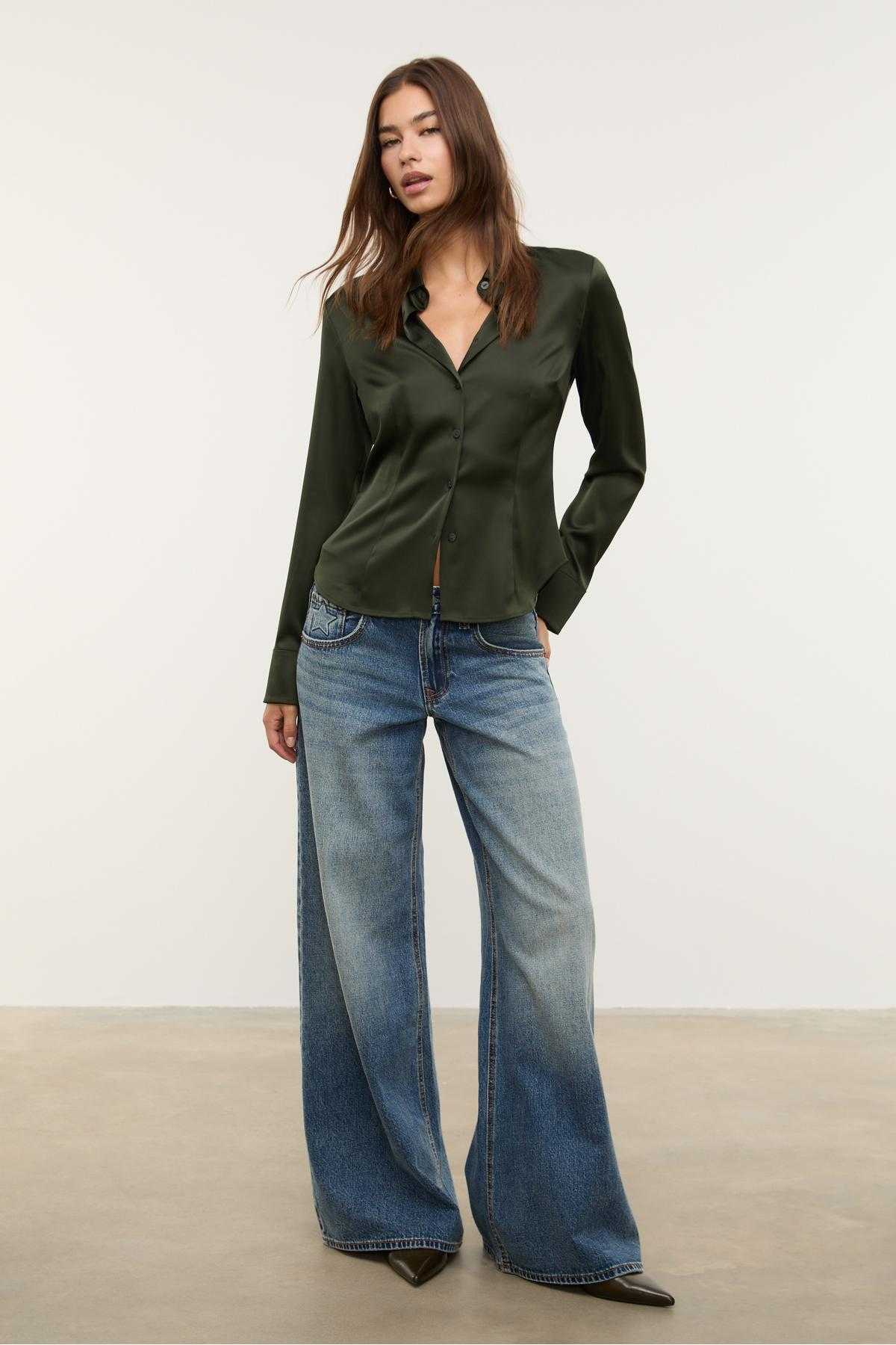 پیراهن ساتن متناسب با بدن