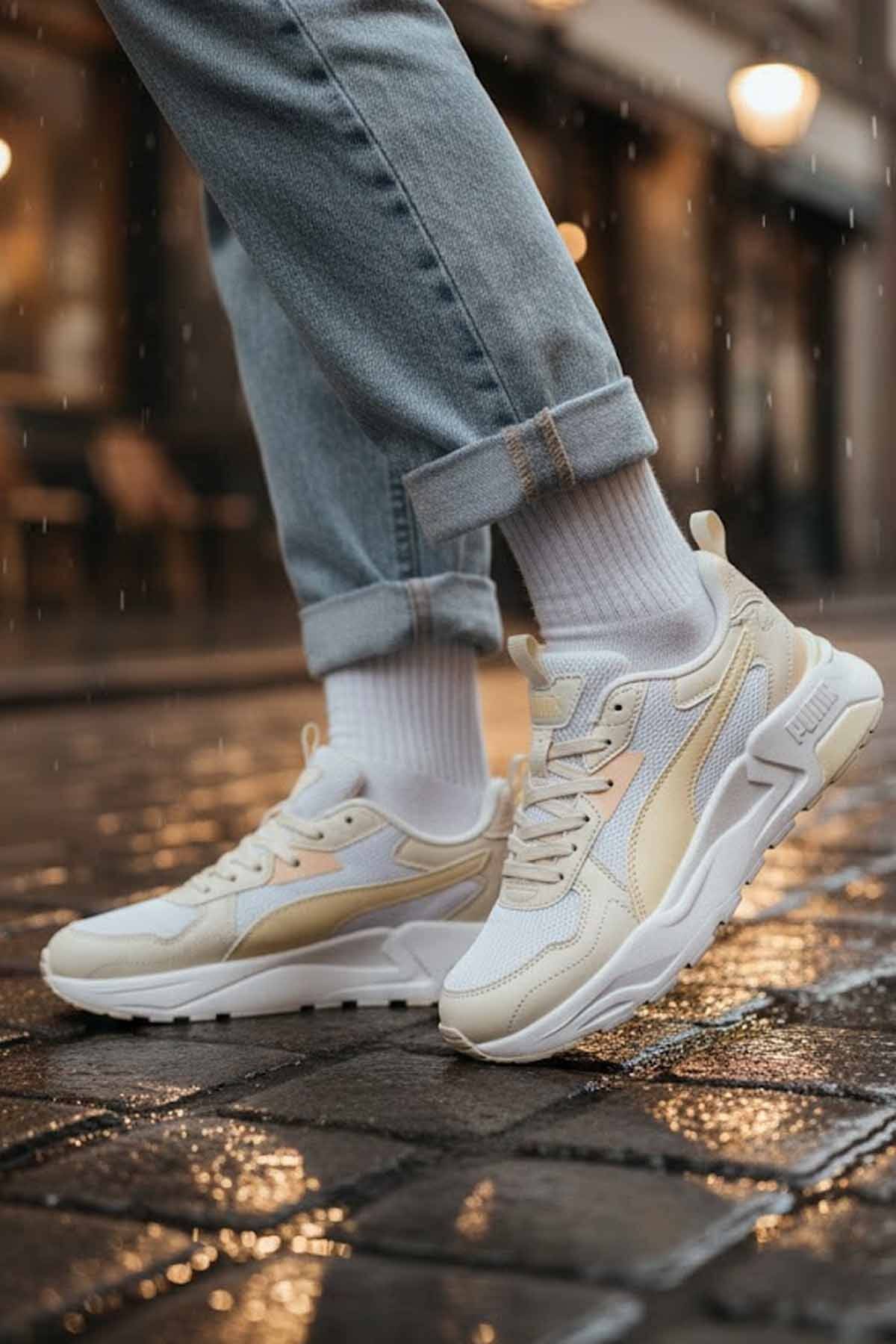 کفش های در حال اجرا دنباله Lite را گسترش دهید