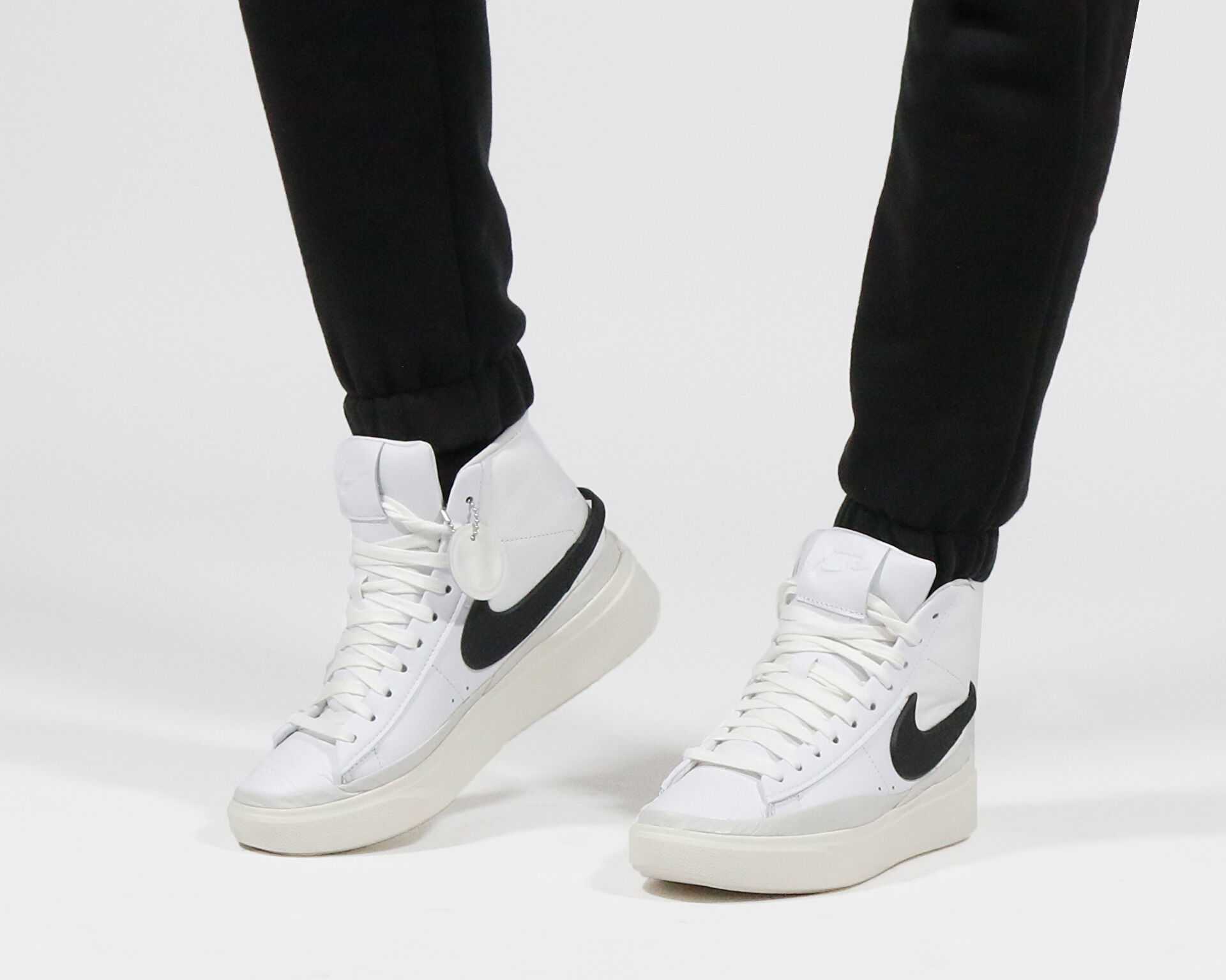 کفش های روزانه Blazer Mid Pro Club