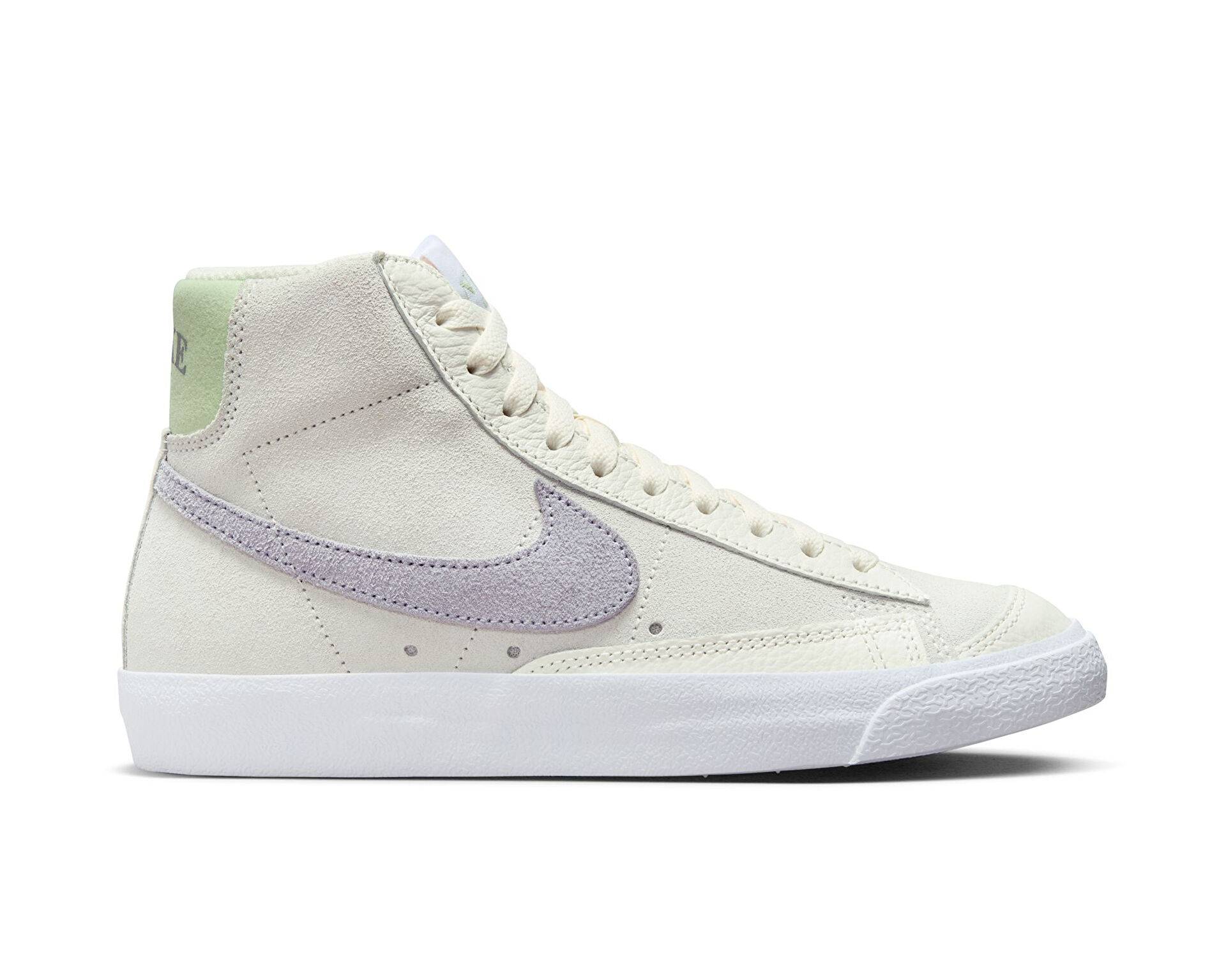 کفش های روزانه Blazer Mid Pro Club