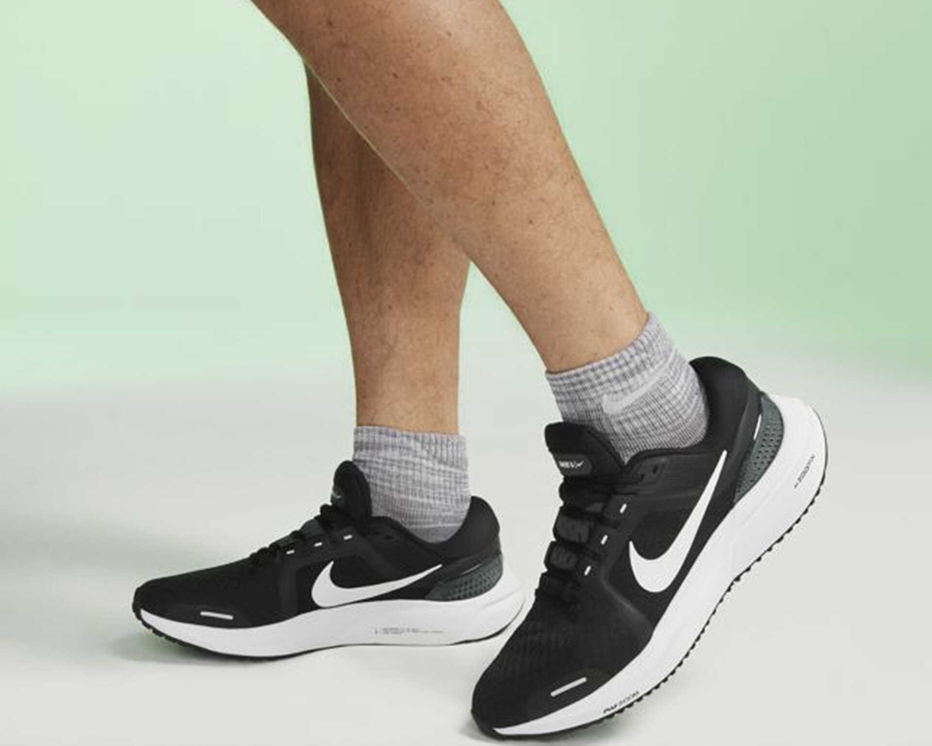 کفش دویدن Air Zoom Vomero 16