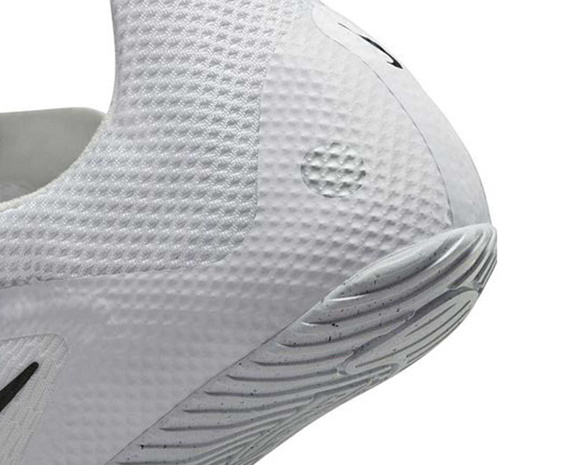 کفش دوومیدانی میخ دار دو و میدانی Air Zoom Victory