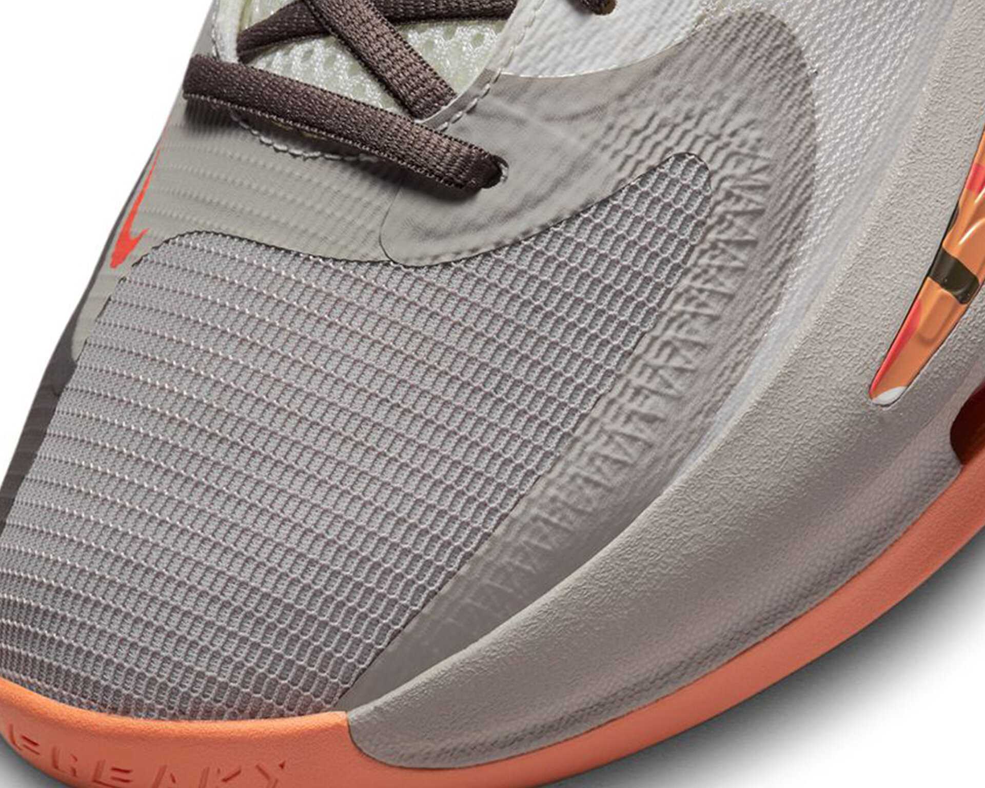 کفش های بسکتبال Zoom Freak 4