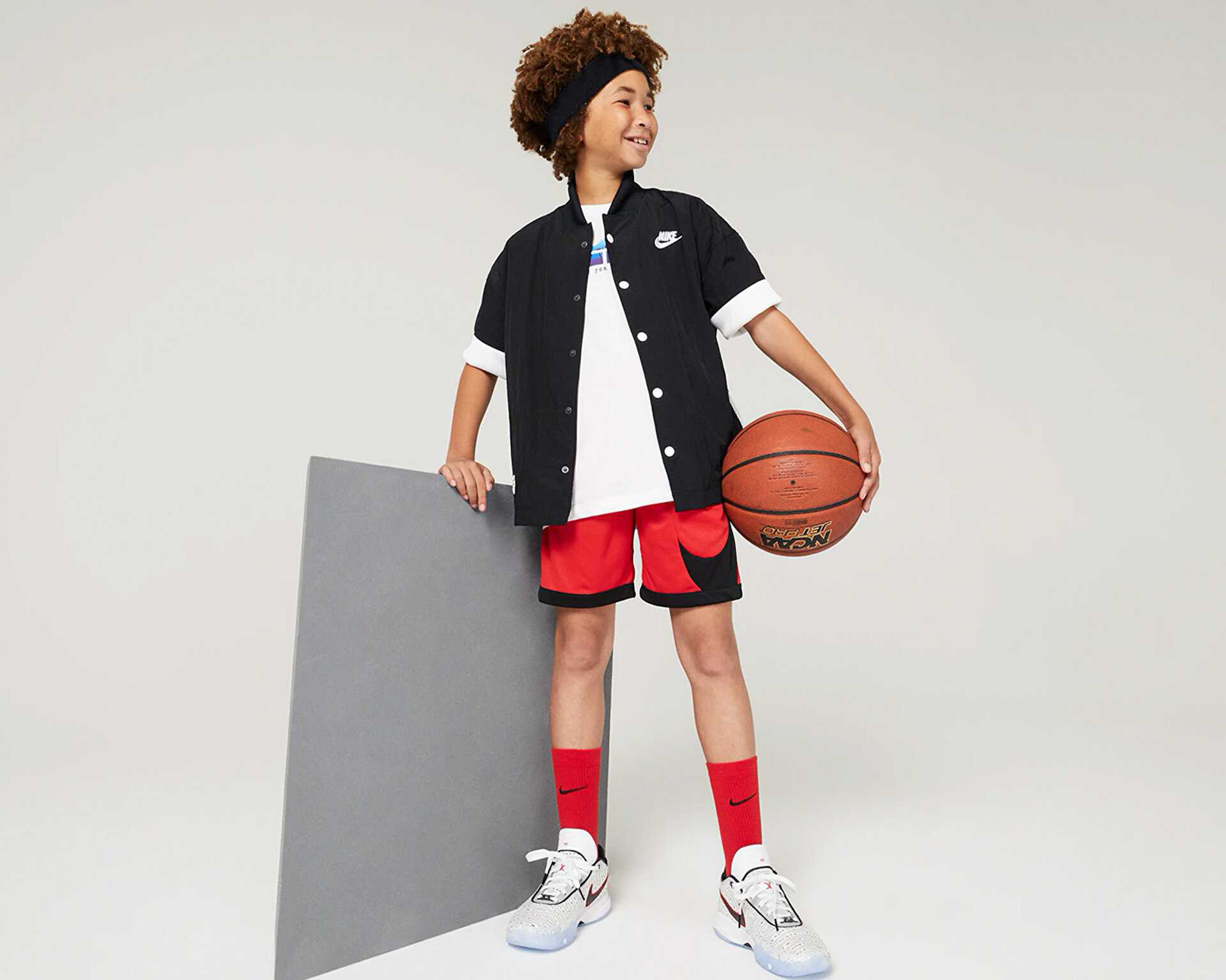 کفش بسکتبال جوانان Lebron Xx Trinity