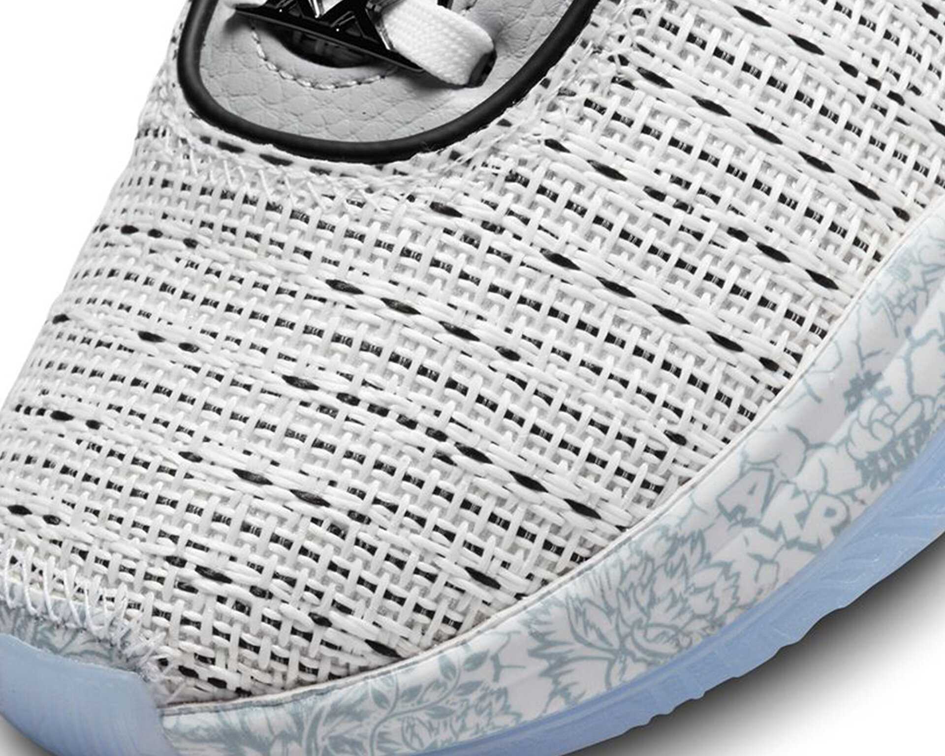 کفش بسکتبال جوانان Lebron Xx Trinity