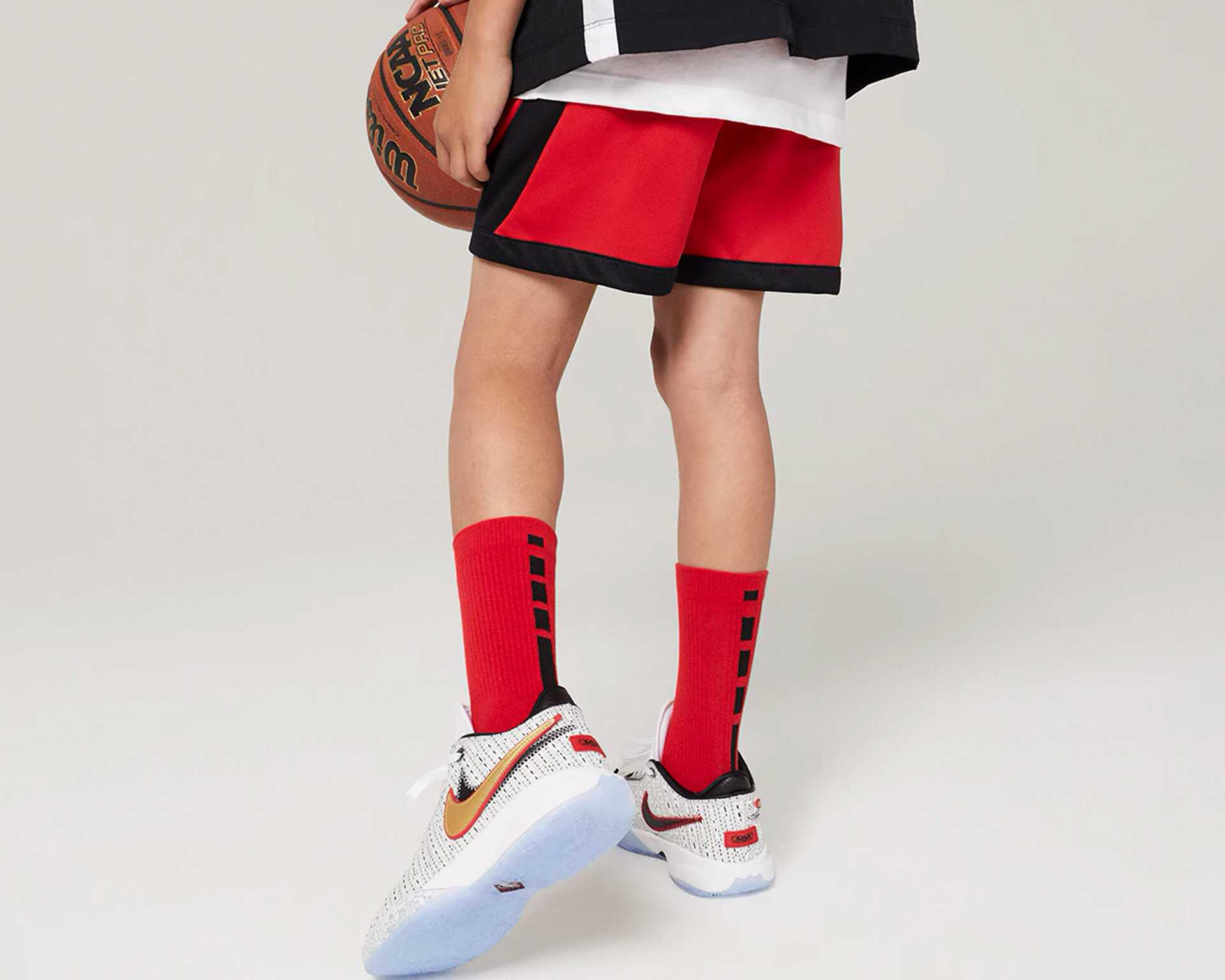 کفش بسکتبال جوانان Lebron Xx Trinity