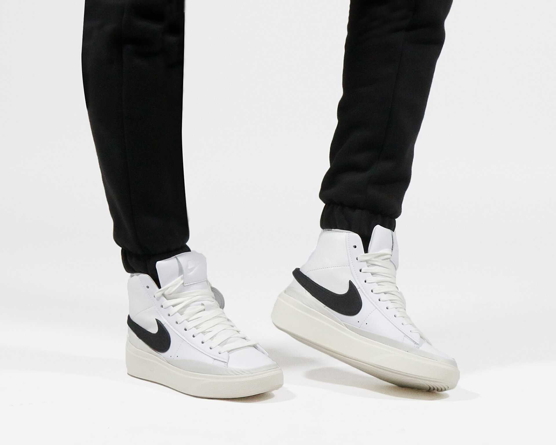 کفش های روزانه W Blazer Mid '77