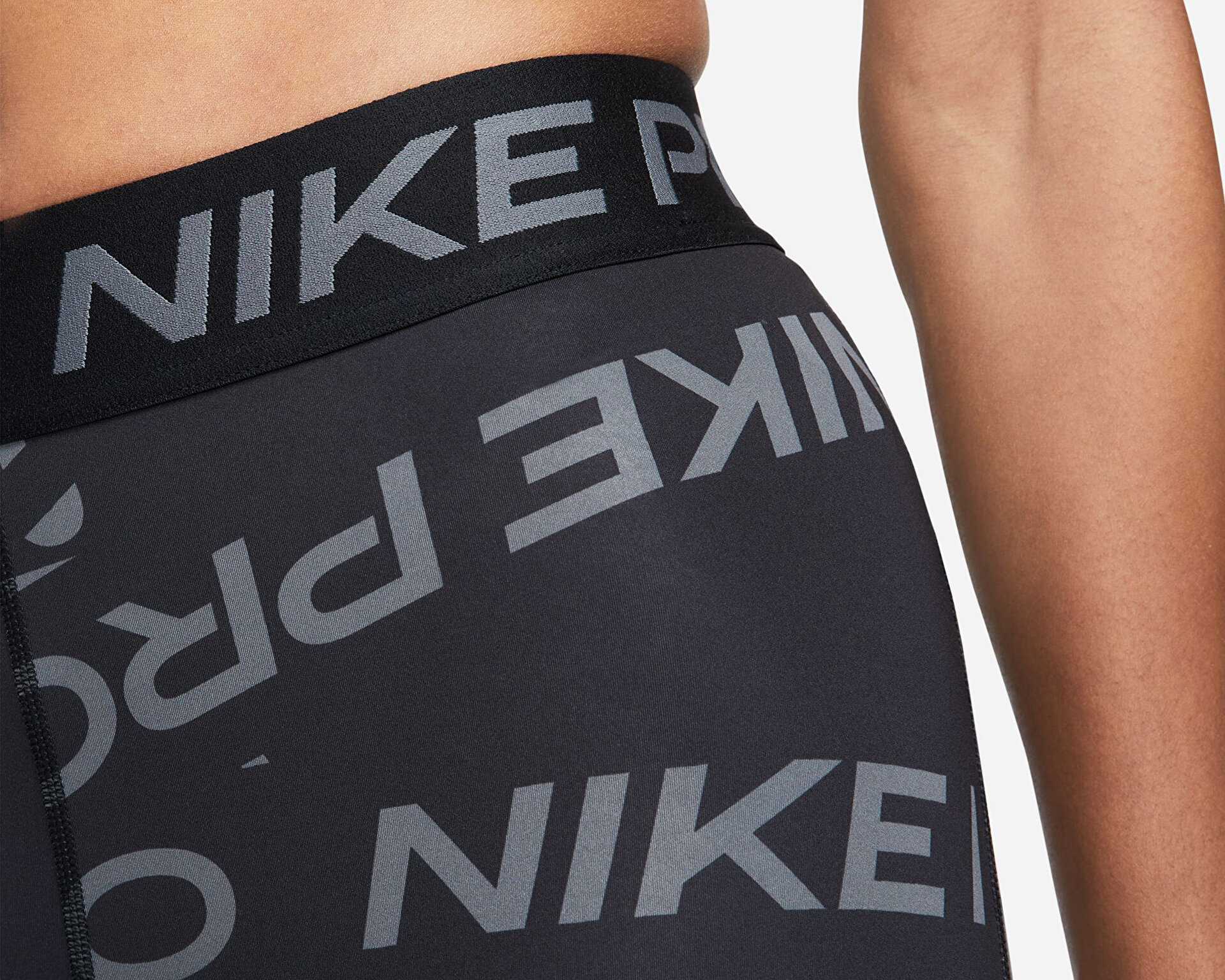 جوراب شلواری روزانه وسط کمر W Np Df Mr 7/8 Tght Aop