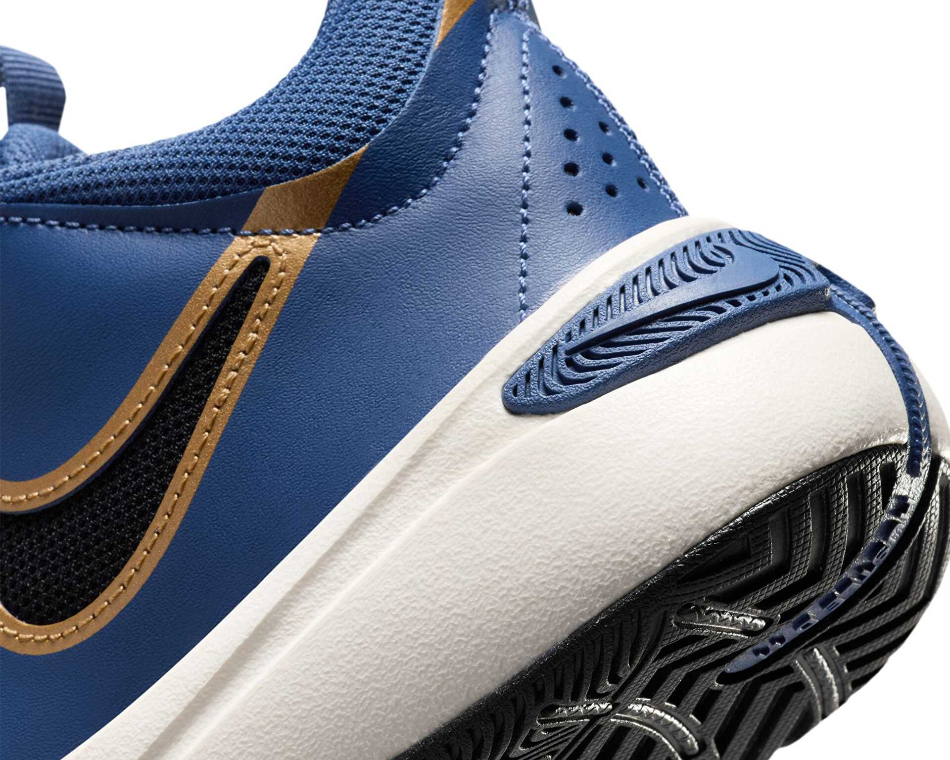 کفش بسکتبال بچه گانه Team Hustle D 11