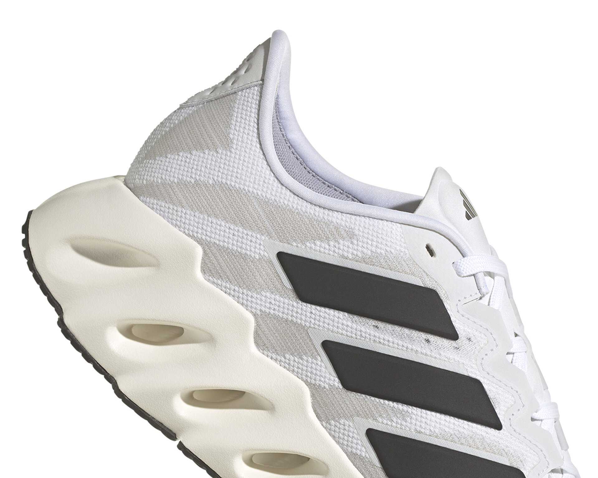 کفش دویدن Shift Fwd W