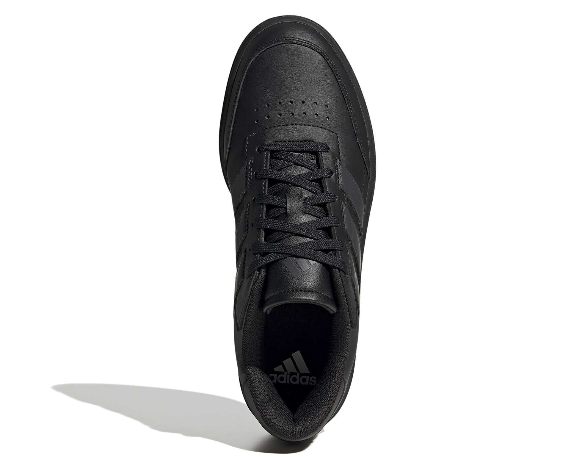 کفش های روزانه Adidas Courtblock