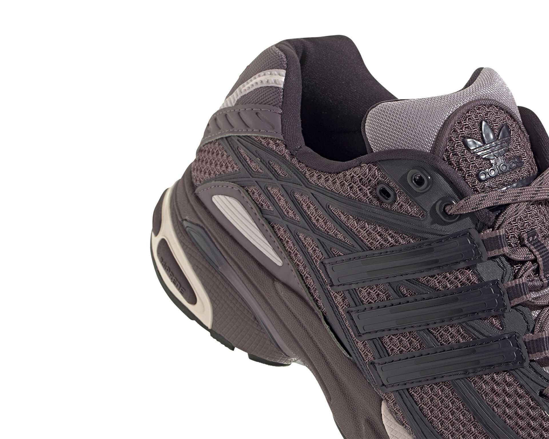 کفش های روزانه Adistar Cushion